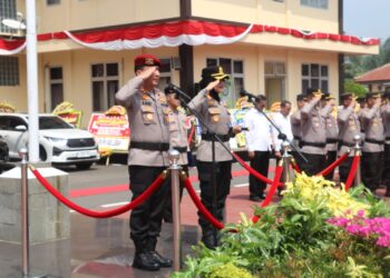 Polres Lebak Gelar Apel Satuan dan Farewell Parade Sambut Kapolres Baru dan Lepas Pejabat Lama