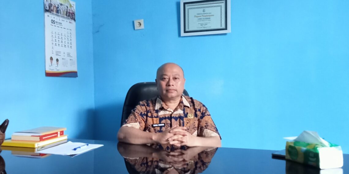 Camat Cilograng Ucapkan Selamat kepada Kepala Desa Girimukti atas Penghargaan KDMP Terbaik 2026